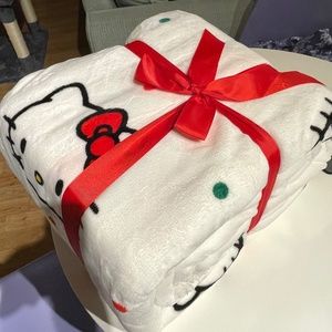 Hello Kitty Christmas blanket